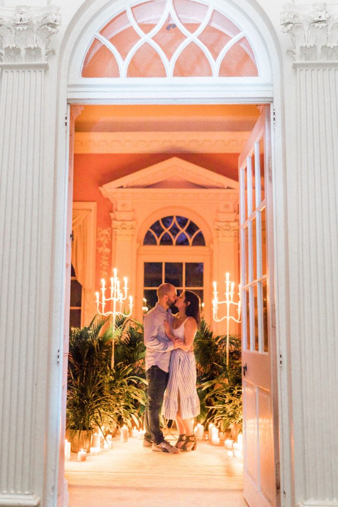 The couple kissing in the Whitehall doorway